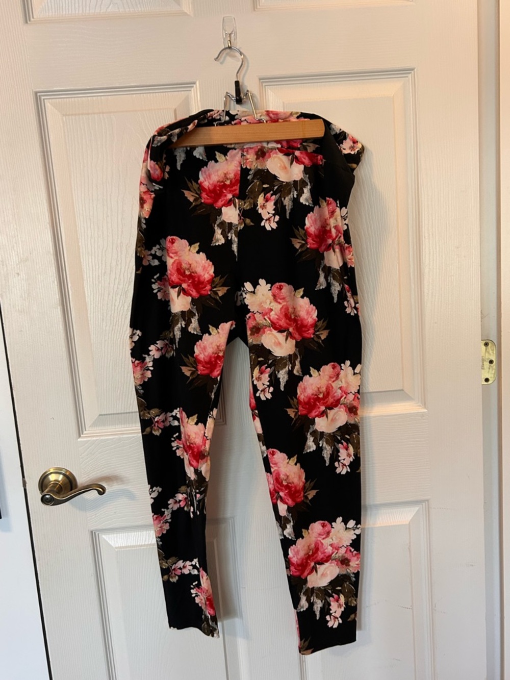 Lularoe Valentine Collection Pink Floral Print Leggings